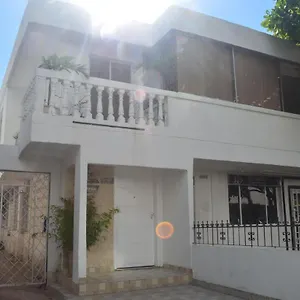 paradise-beach-house-vacation-one-block-from-castillo.cartagena-hotels.org/